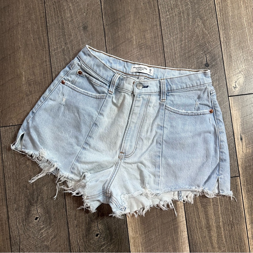 Abercrombie & Fitch The Cutoff Shorts